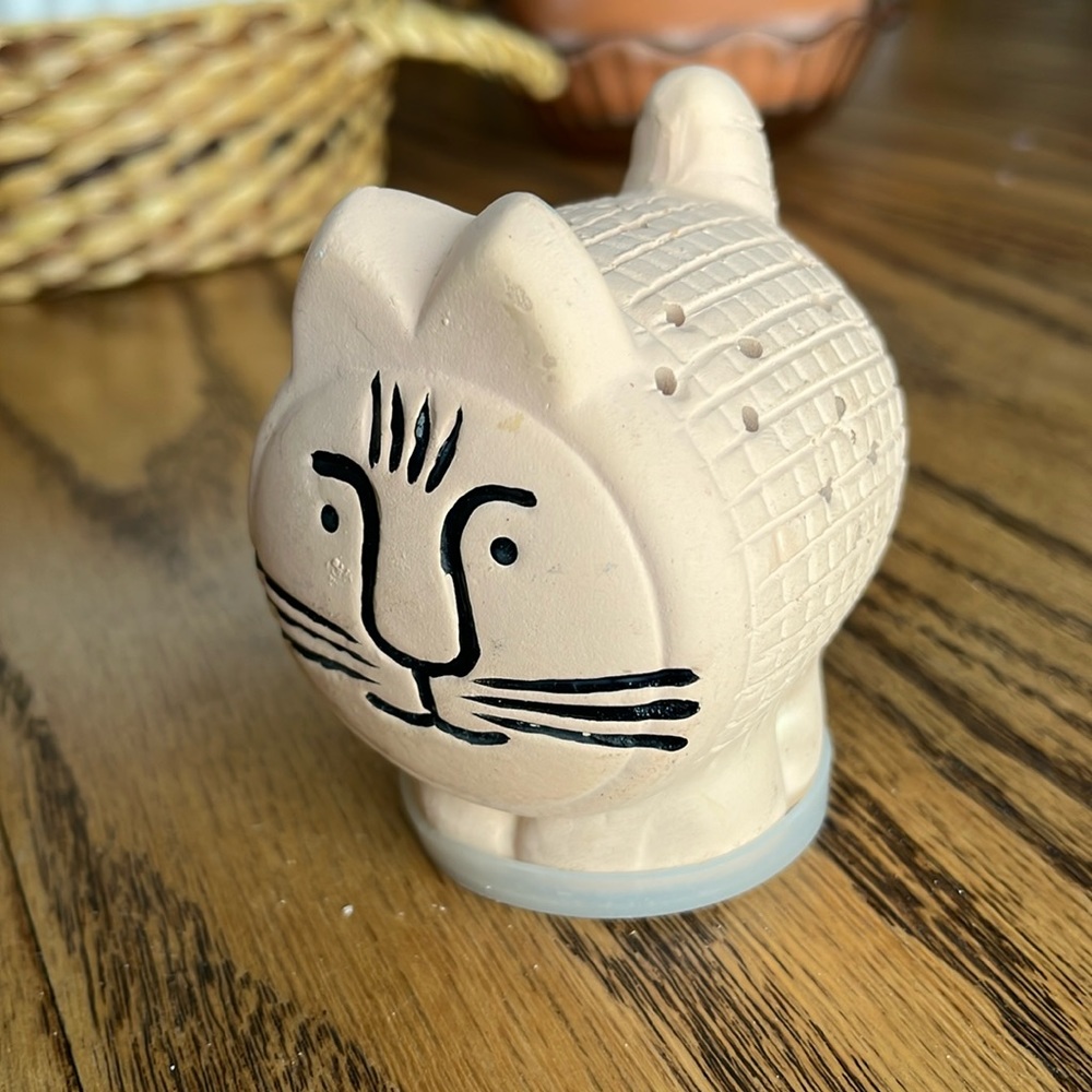Vintage Coty cat purr fume potpourri pomander figurine decor